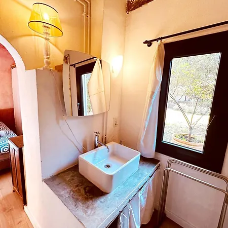 *l'orangeraie* Maison Avec Jardin, Tennis, Parking * Nîmes