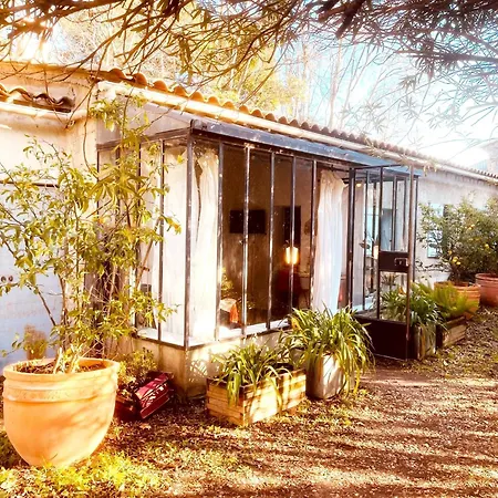 *l'orangeraie* Maison Avec Jardin, Tennis, Parking Feriehus Nîmes
