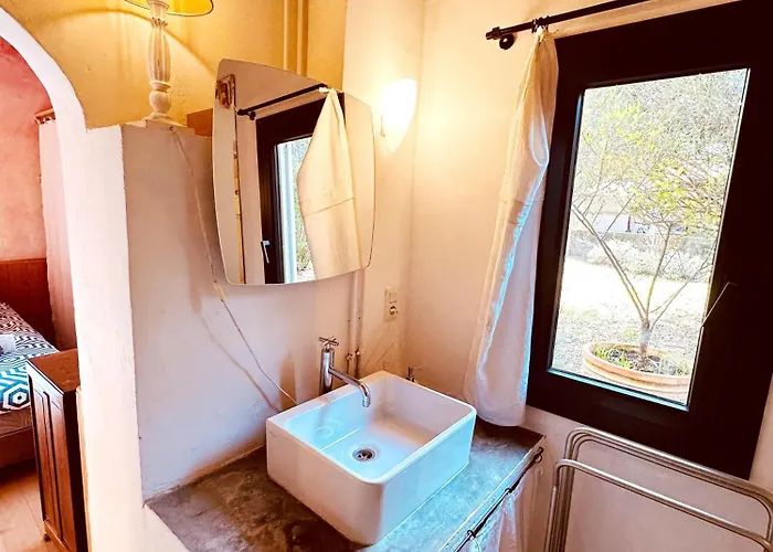 *l'orangeraie* Maison Avec Jardin, Tennis, Parking * Nîmes
