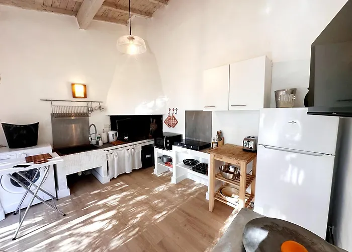 *l'orangeraie* Maison Avec Jardin, Tennis, Parking Casa de Férias