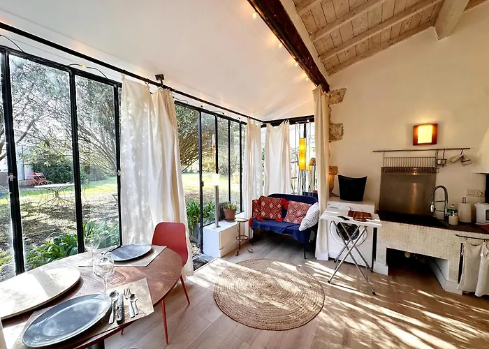 *l'orangeraie* Maison Avec Jardin, Tennis, Parking Nîmes
