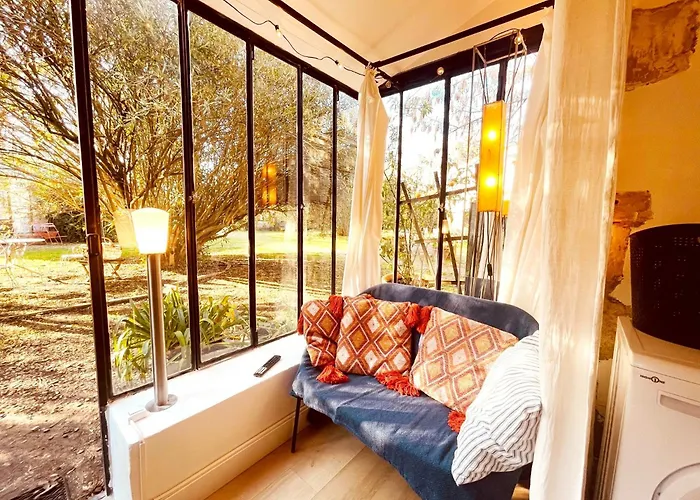Casa de Férias *l'orangeraie* Maison Avec Jardin, Tennis, Parking